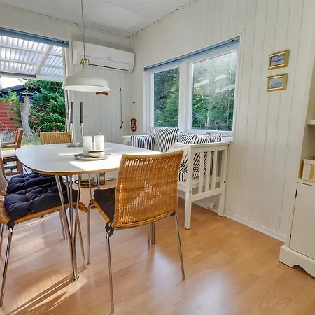 بيت للعطل Two-bedroom Holiday In