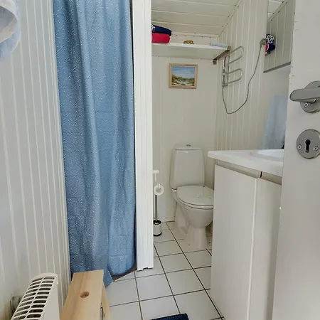 Two-bedroom Holiday In * هالس